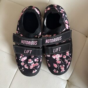 Barley Used | Notorious Lifts - Cherry Blossom Shoes, Size 36